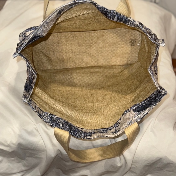 CHRISTIAN DIOR WORLD TROTTER CANVAS TOTE - Picture 6 of 8